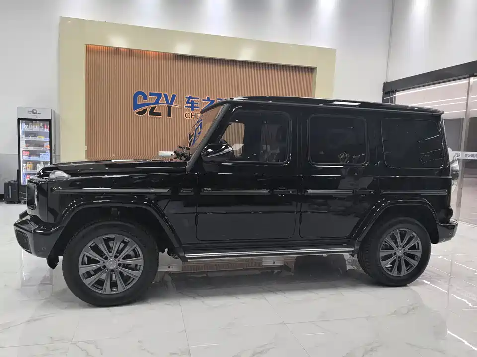 Mercedes-Benz G-class