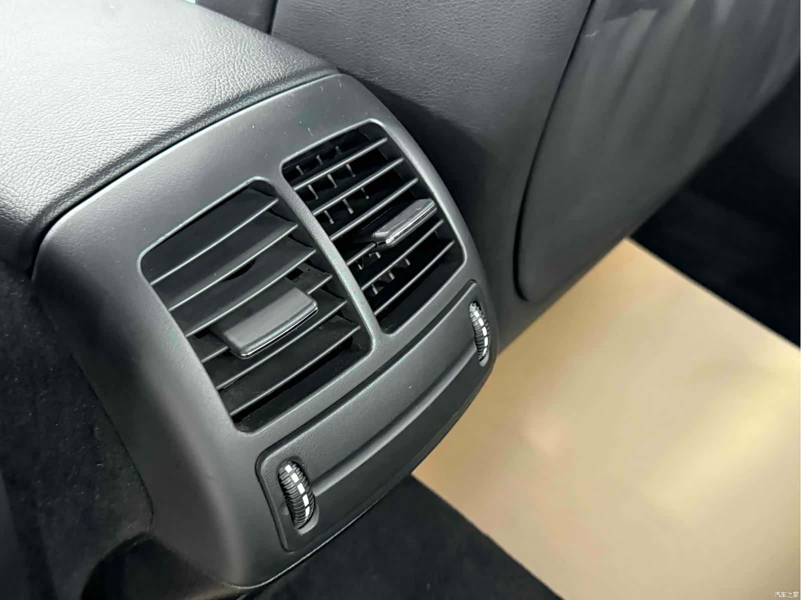 Mercedes-Benz E-Class, 2008 11