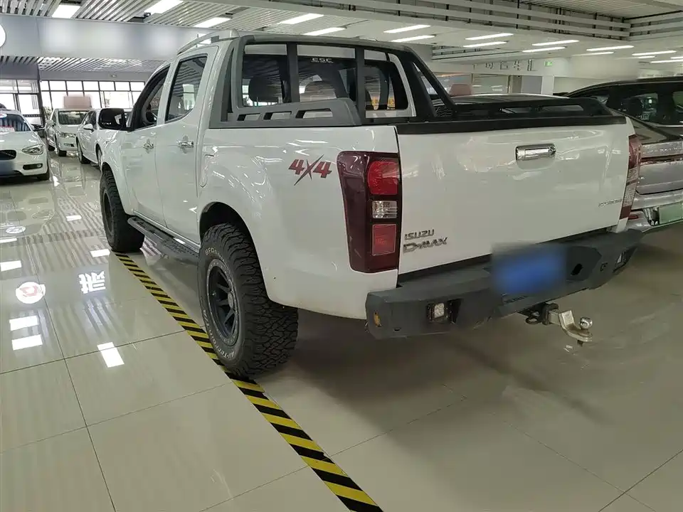 Isuzu D-MAX