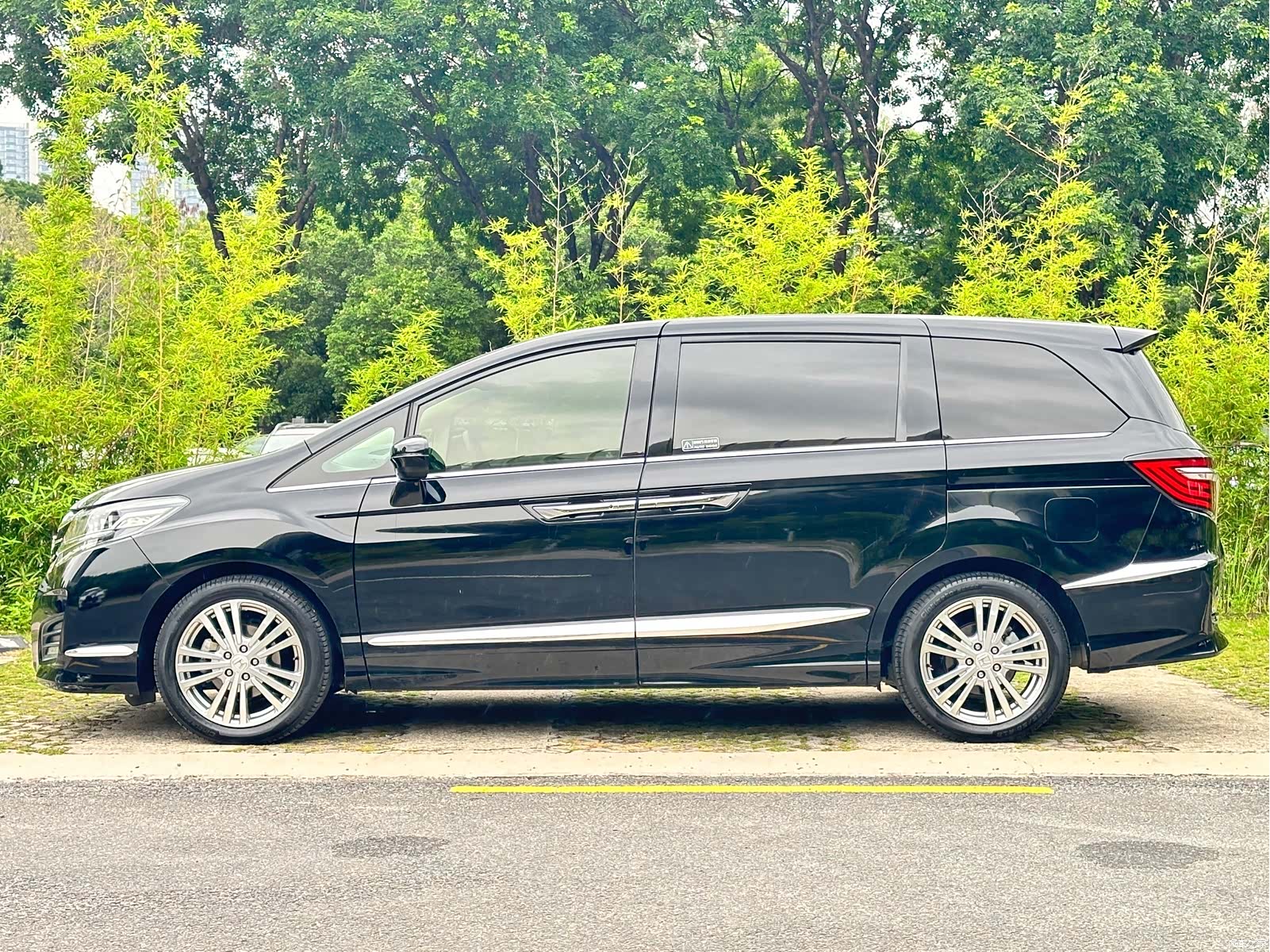 Honda Elysion, 2019 16