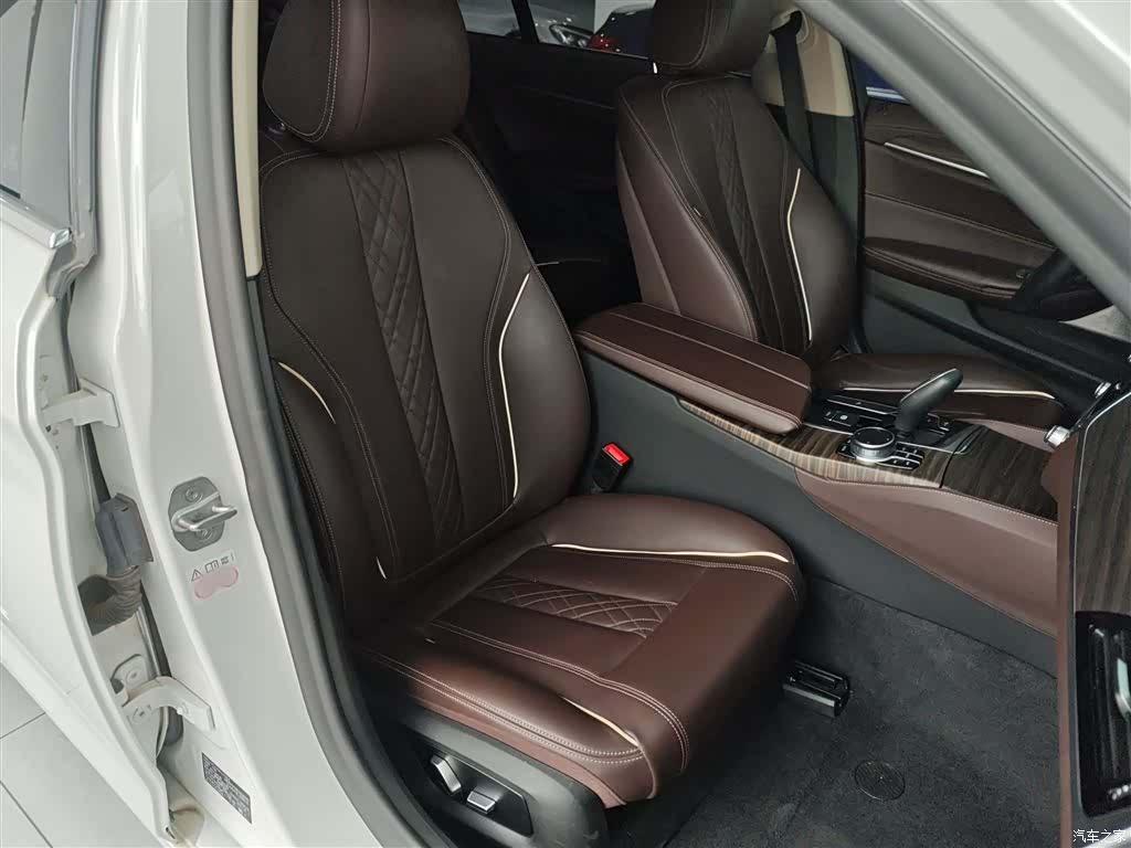 BMW 5 Series, 2020 17
