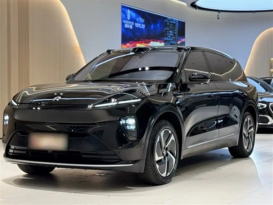 NIO ES8