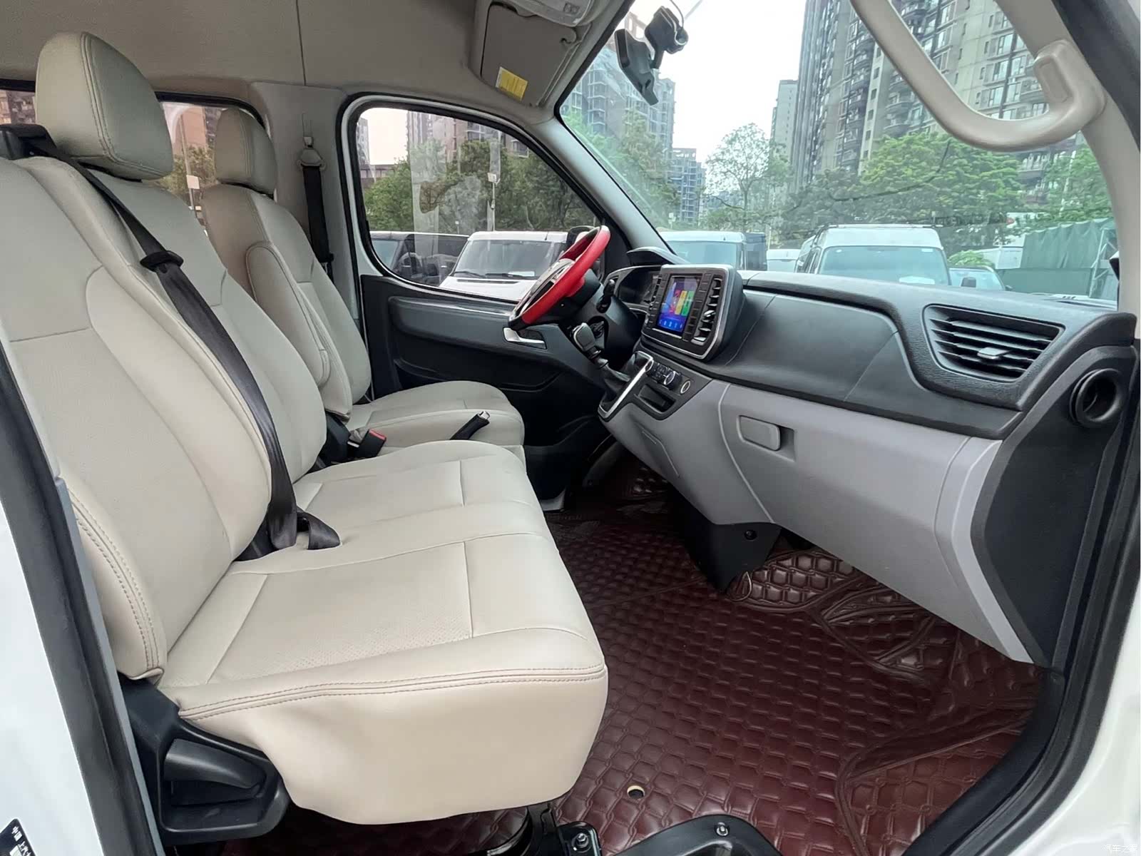 Maxus V80, 2024 9