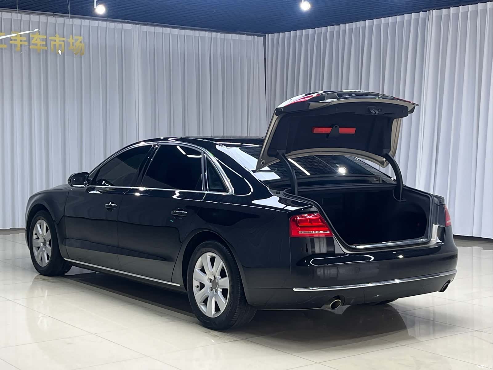 Audi A8L, 2012 7
