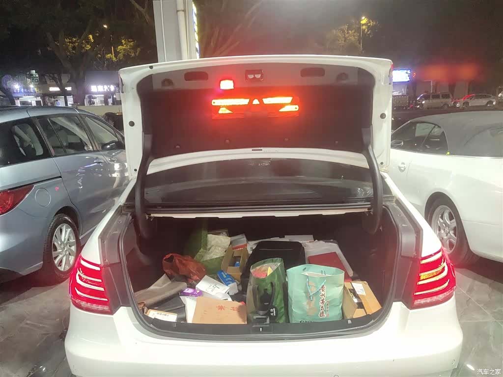 Mercedes-Benz E-Class, 2015 19