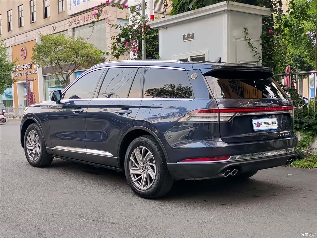Lincoln Aviator, 2021 4