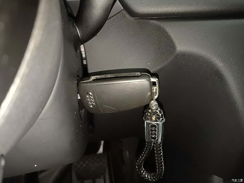 Audi Q3, 2018 9