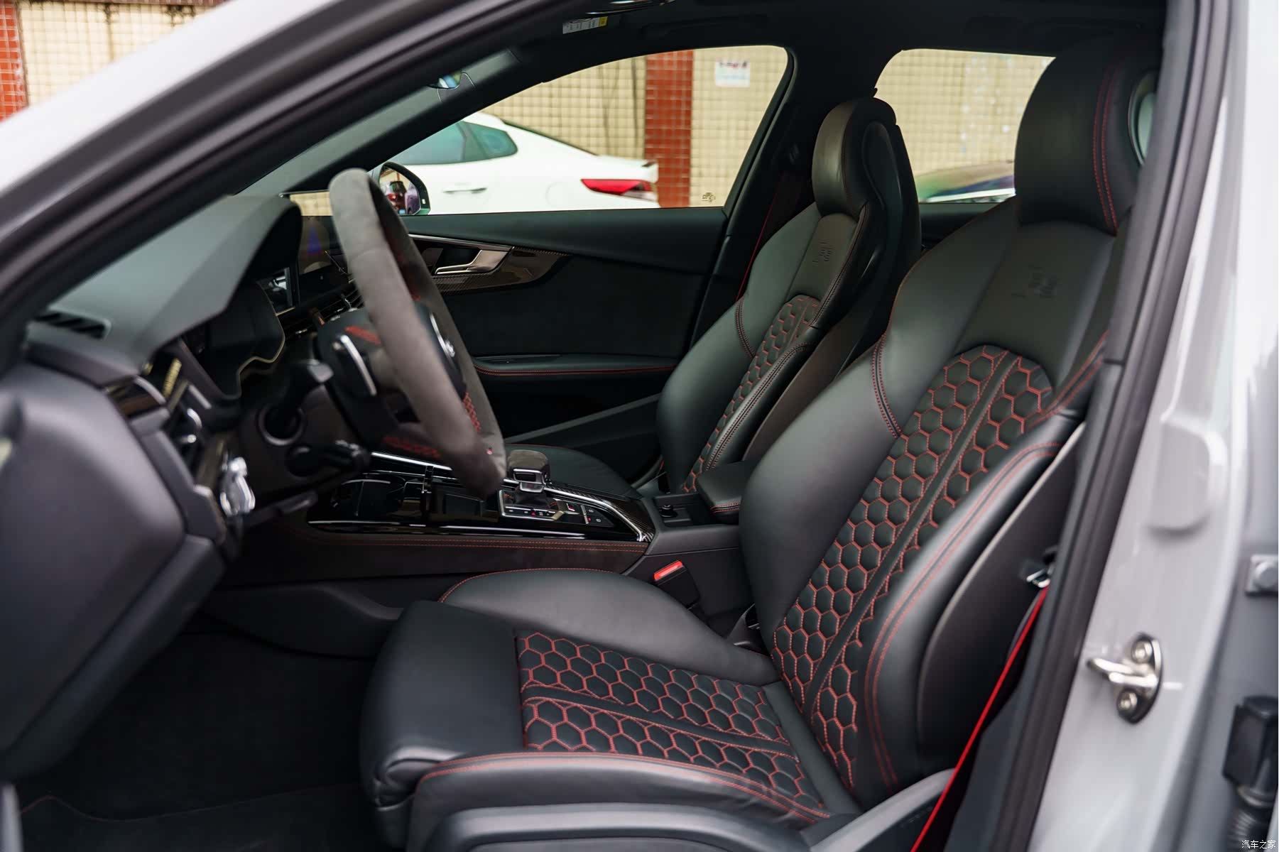 Audi RS4, 2023 12