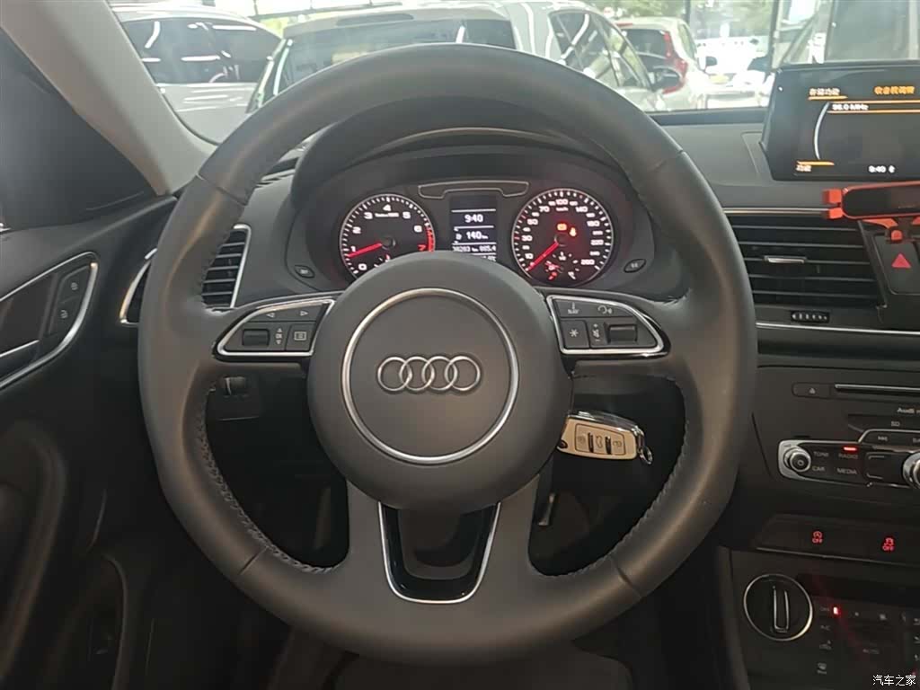 Audi Q3, 2019 11