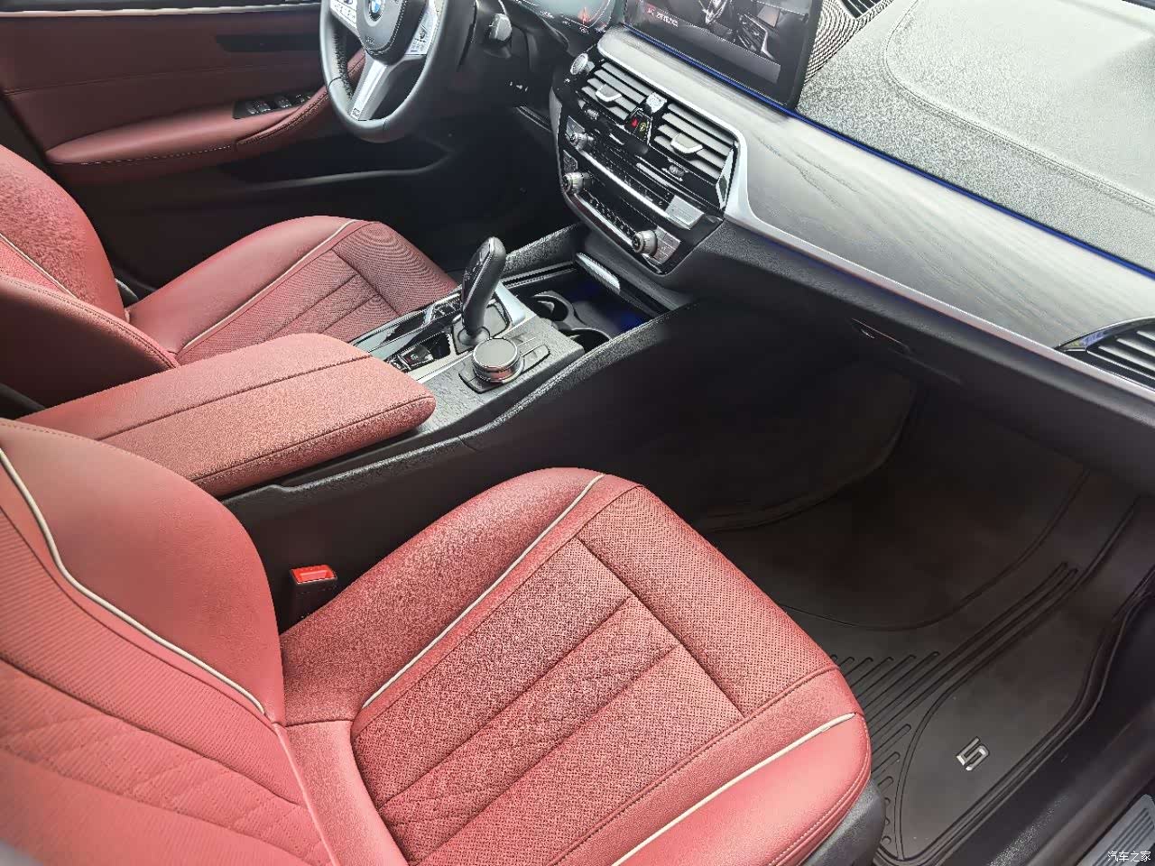 BMW 5 Series, 2024 10
