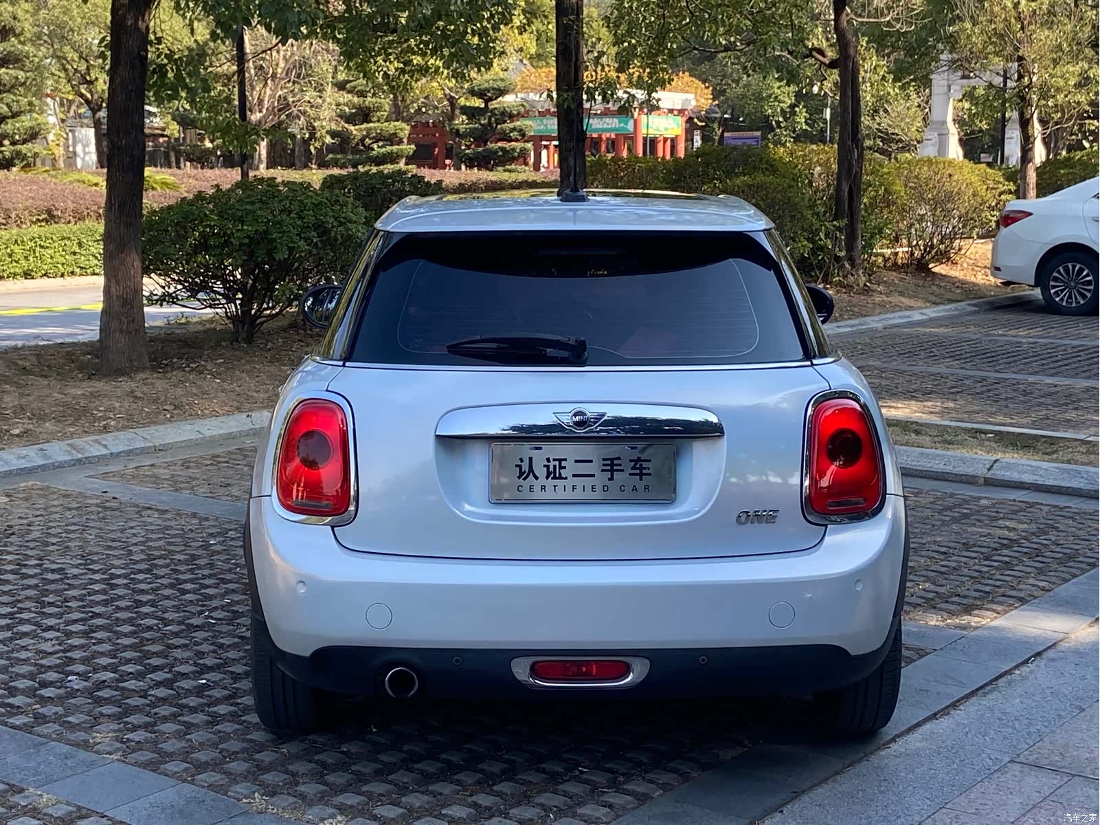 Mini ONE, 2016 13