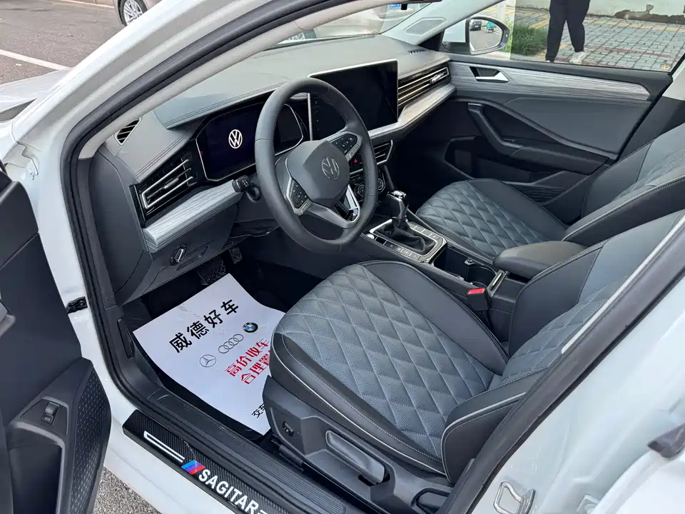 Volkswagen Sagitar