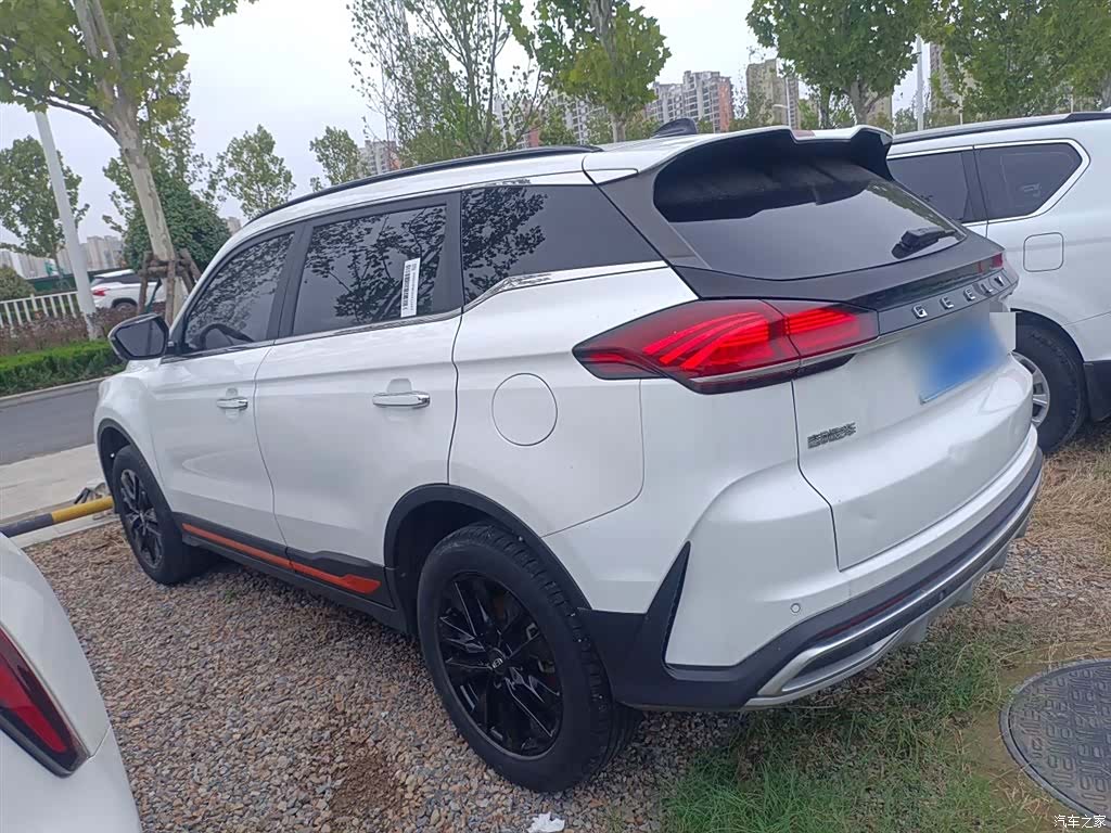 Geely Boyue, 2022 21