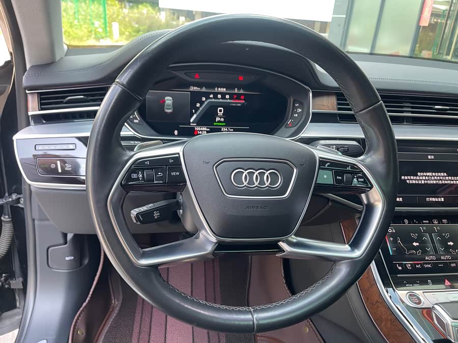 Audi A8 2021, фото 24