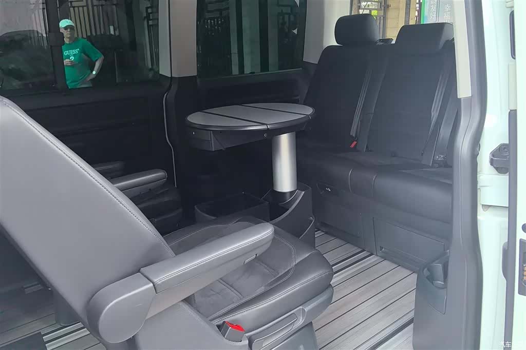 Volkswagen 7, 2019 11