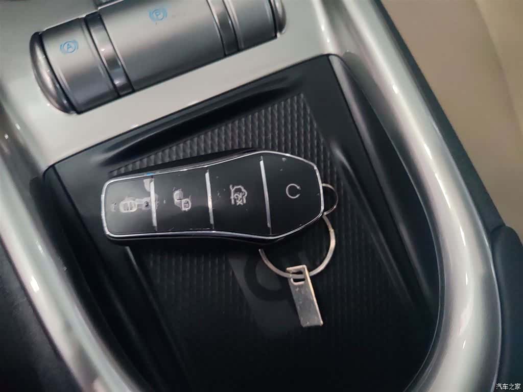 BYD Dolphin, 2024 9