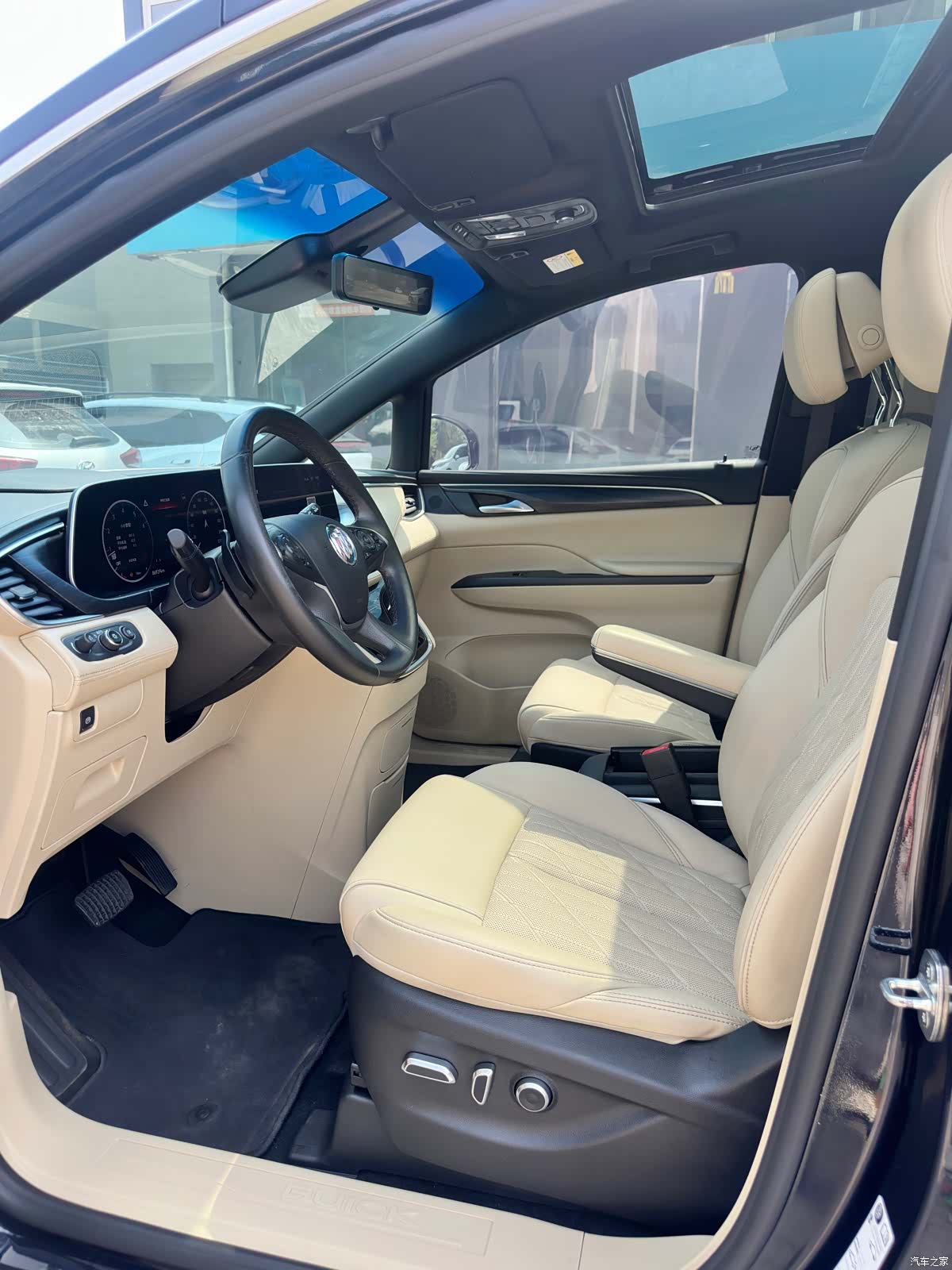 Buick GL8, 2023 6