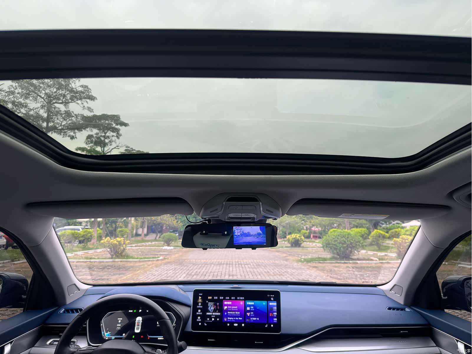 Geely Preface, 2022 6