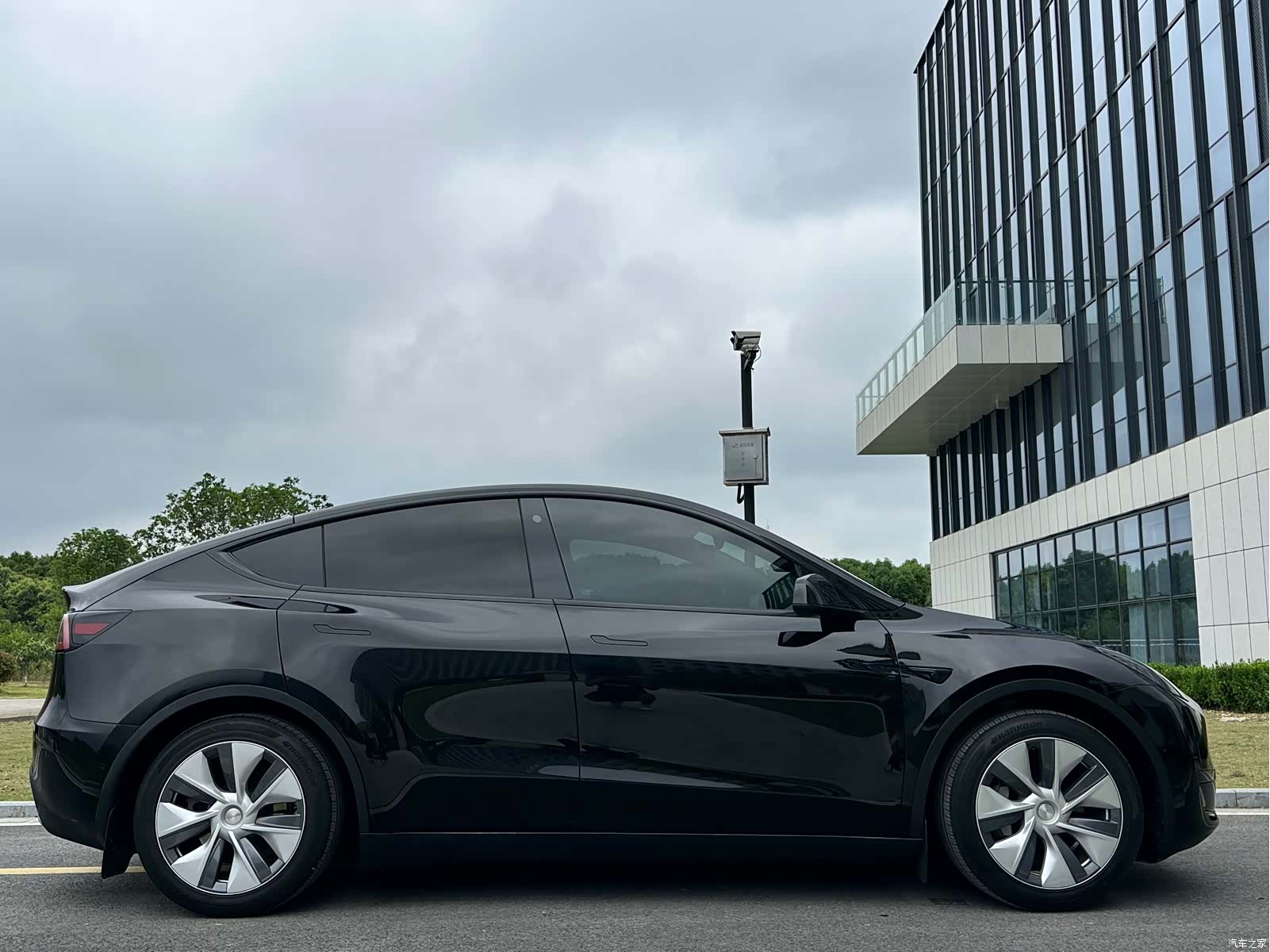 Tesla Model Y, 2022 26