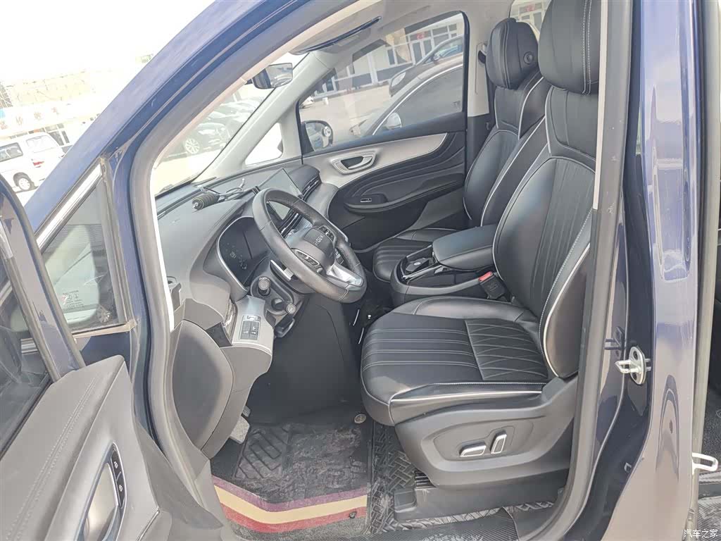 Roewe iMAX8, 2021 14