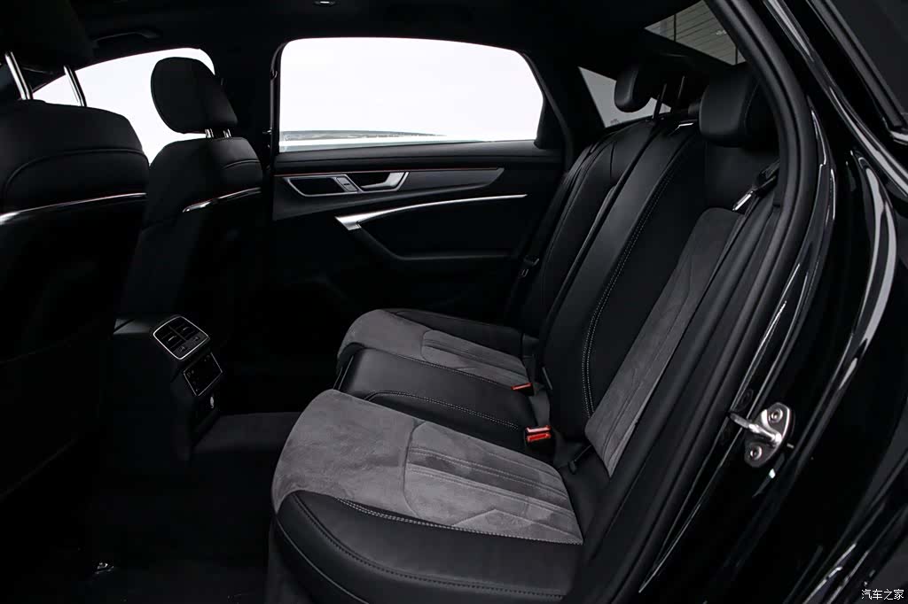 Audi A6L, 2024 14