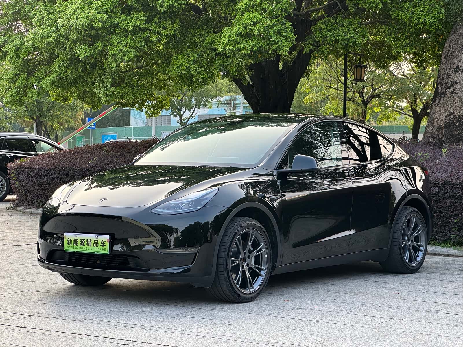 Tesla Model Y, 2024 1