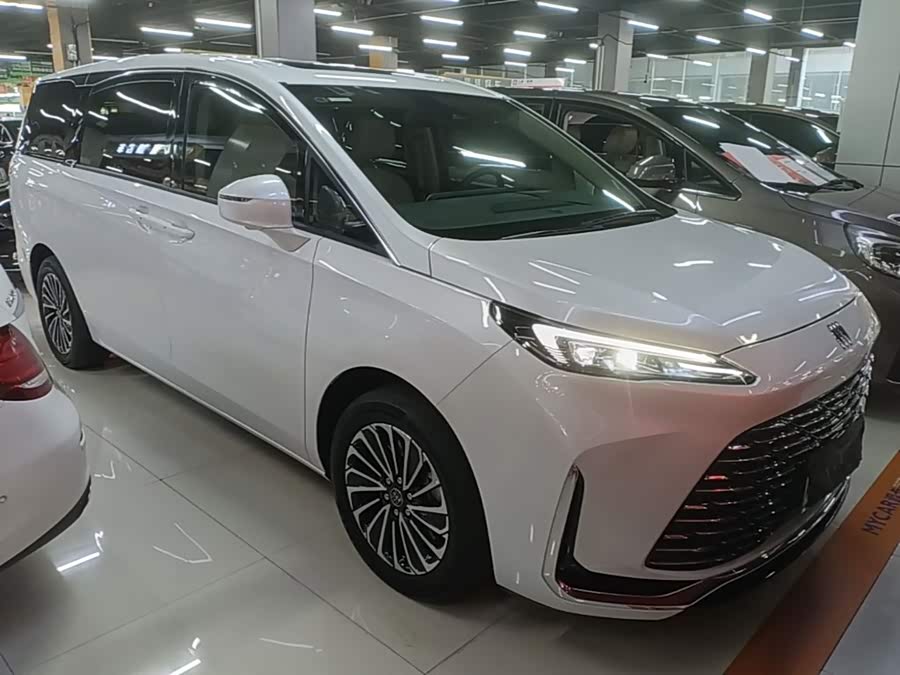 Buick GL8 PHEV 2025, фото 4
