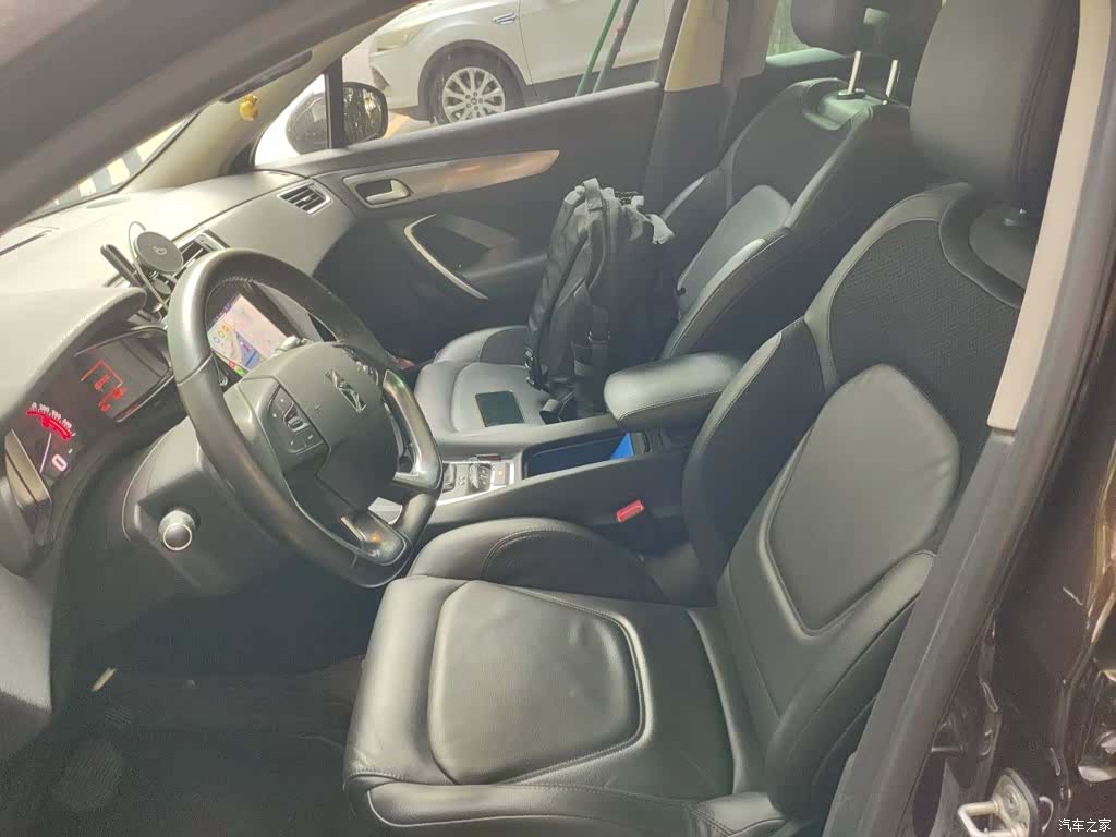 DS 5LS, 2018 8