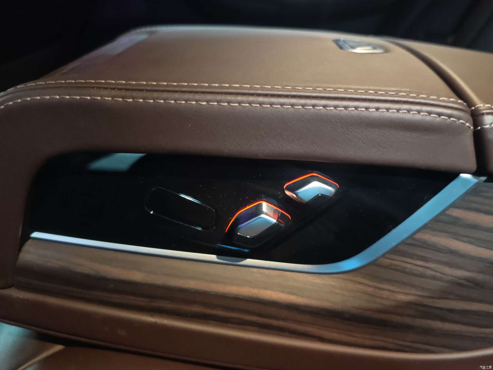 BMW 5 Series, 2018 9