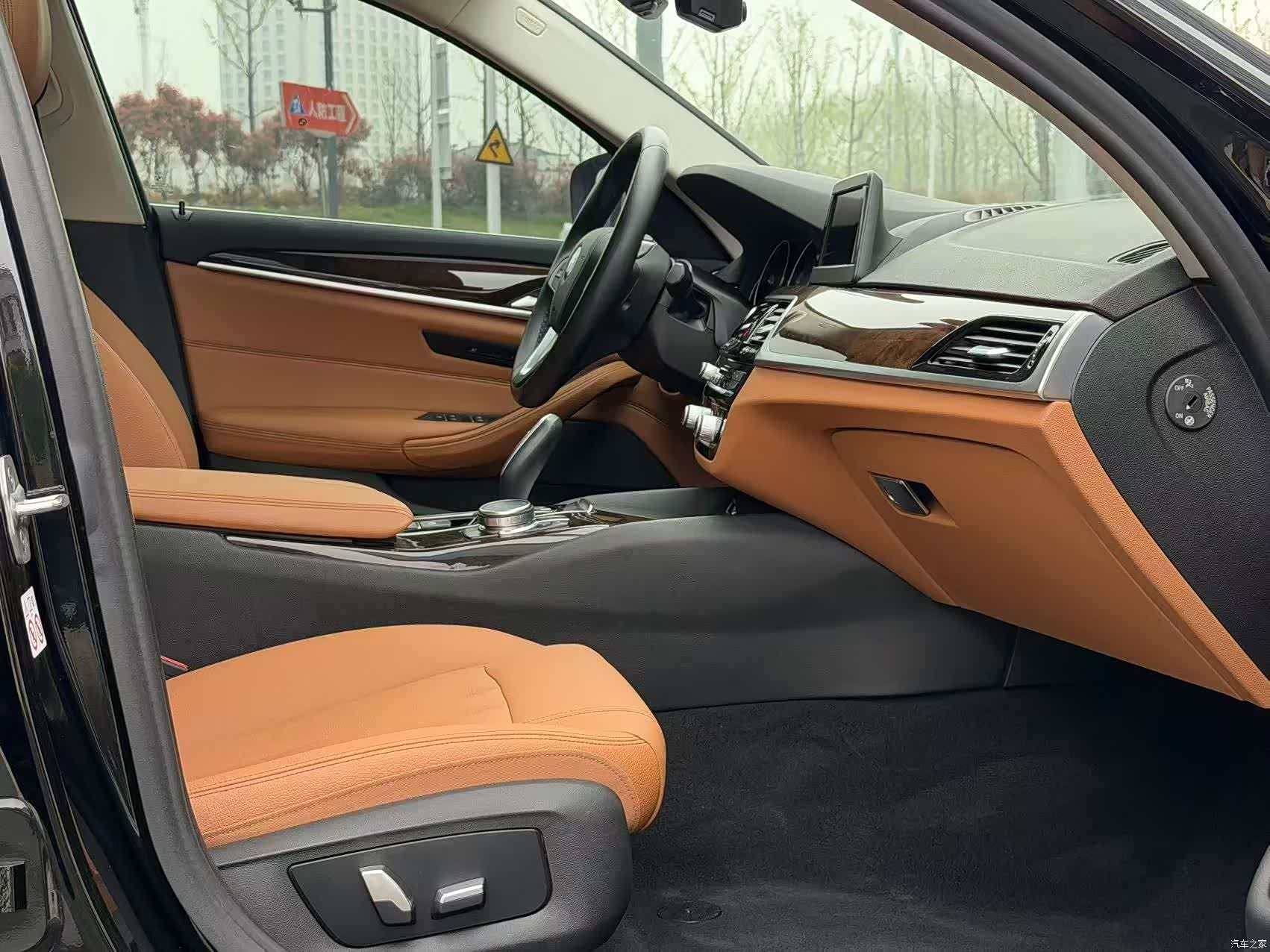 BMW 5 Series, 2017 11