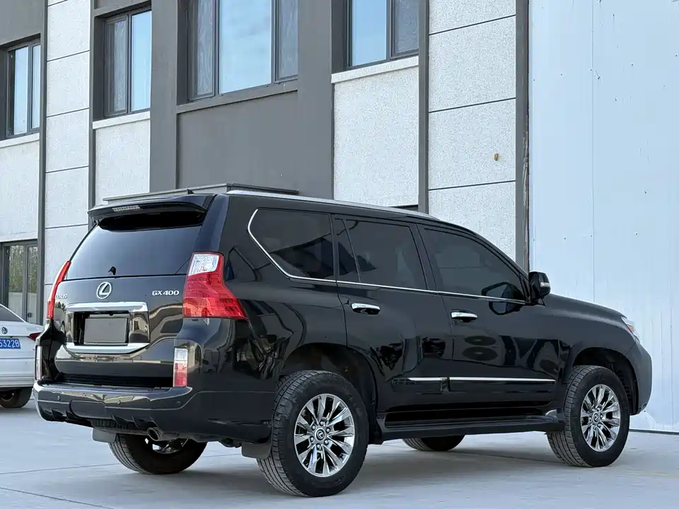 Lexus GX