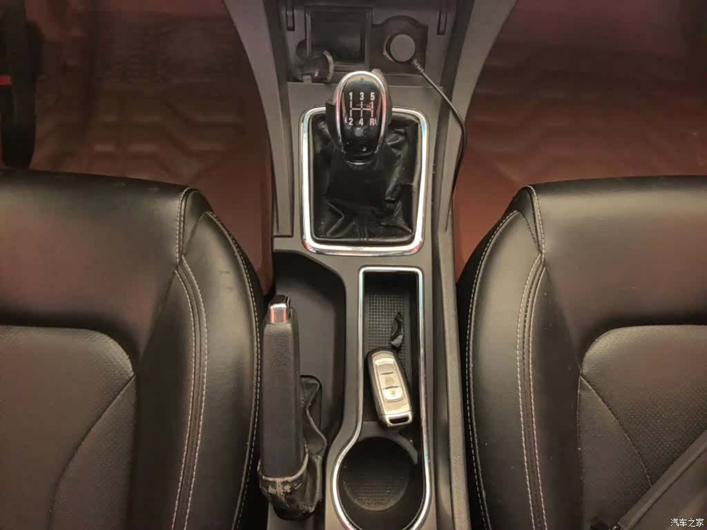 Geely Emgrand, 2016 14
