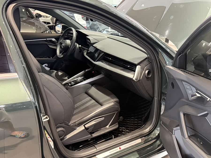 Audi A3 2023, фото 9
