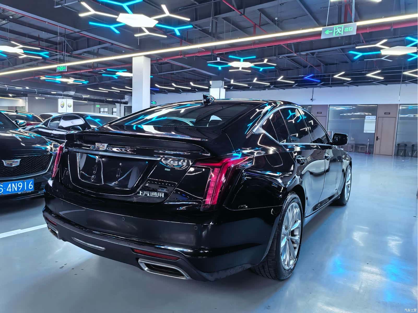 Cadillac CT5, 2022 10
