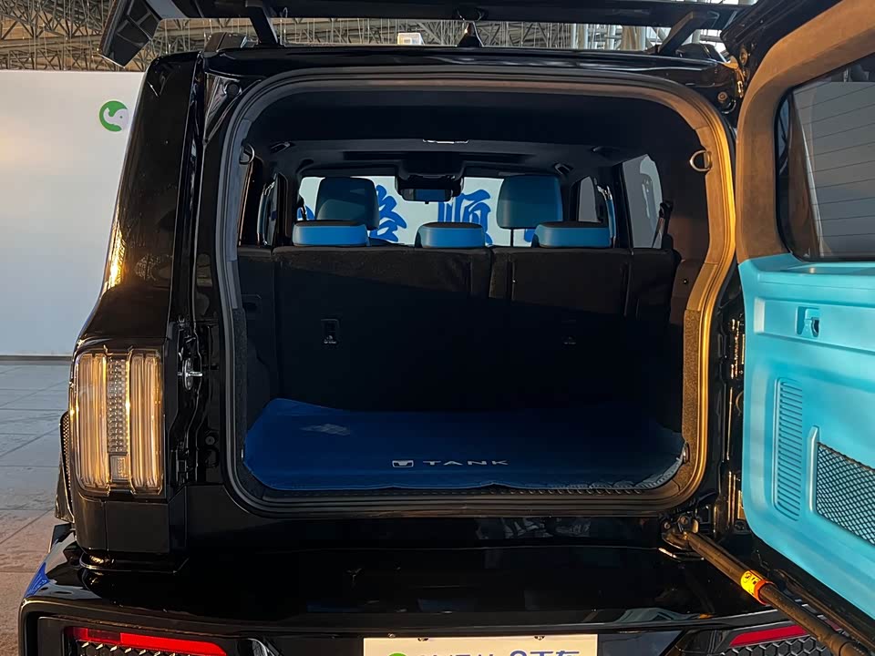 CrossBoundary Co-creation tank 300