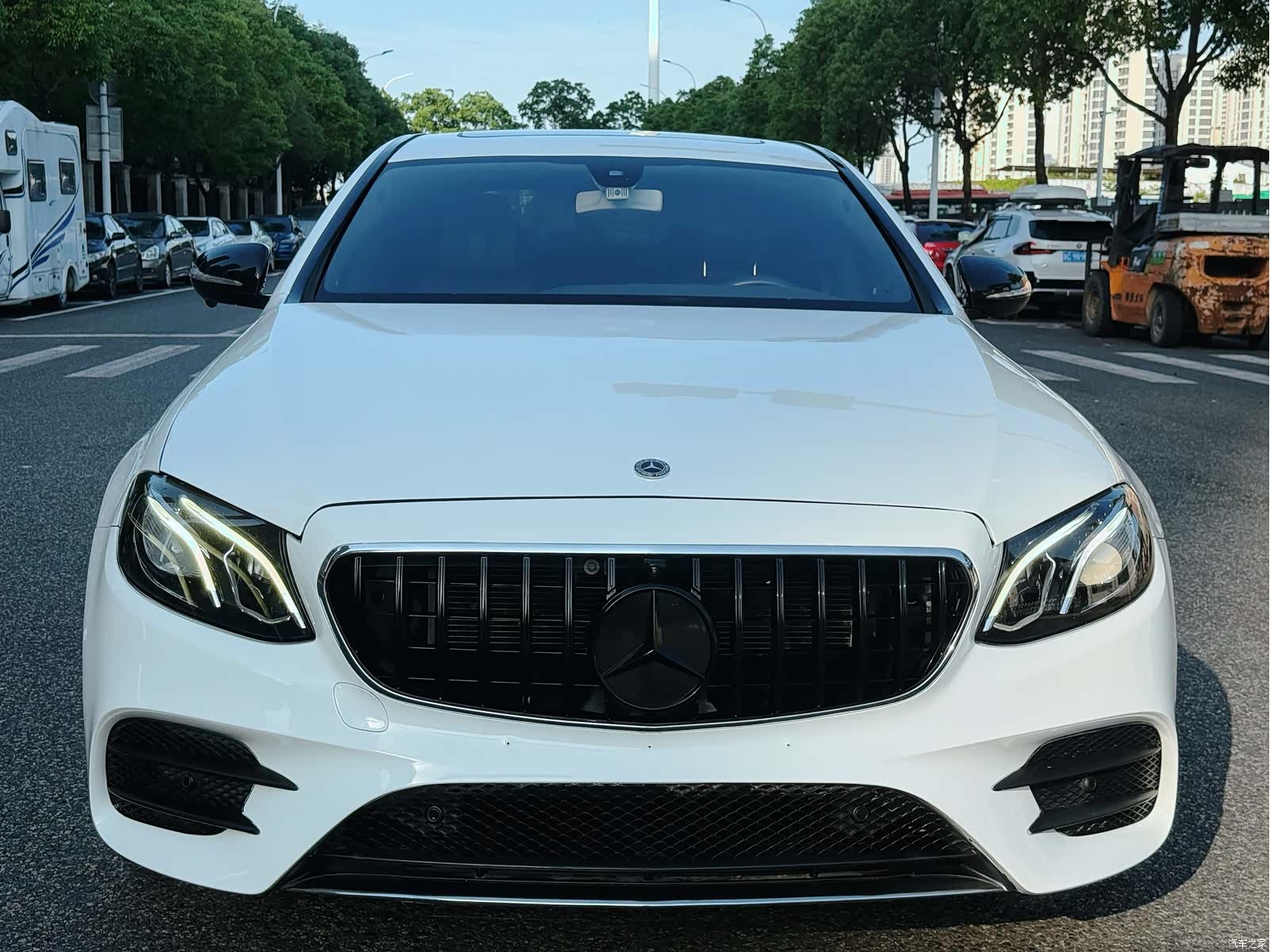 Mercedes-Benz E-Class, 2018 2