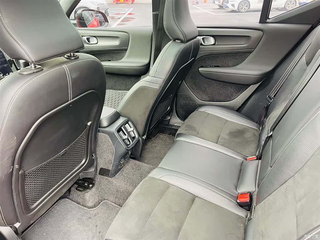 Volvo XC40, 2019 9