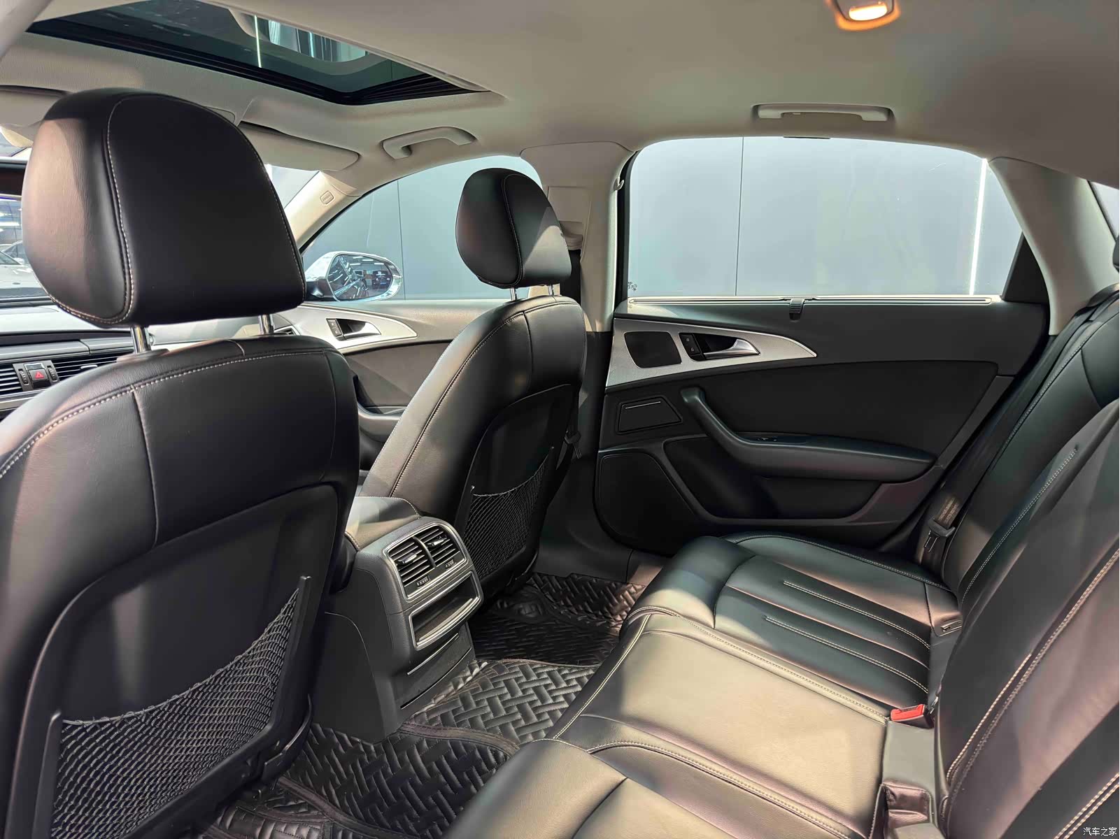 Audi A6L, 2014 все фото