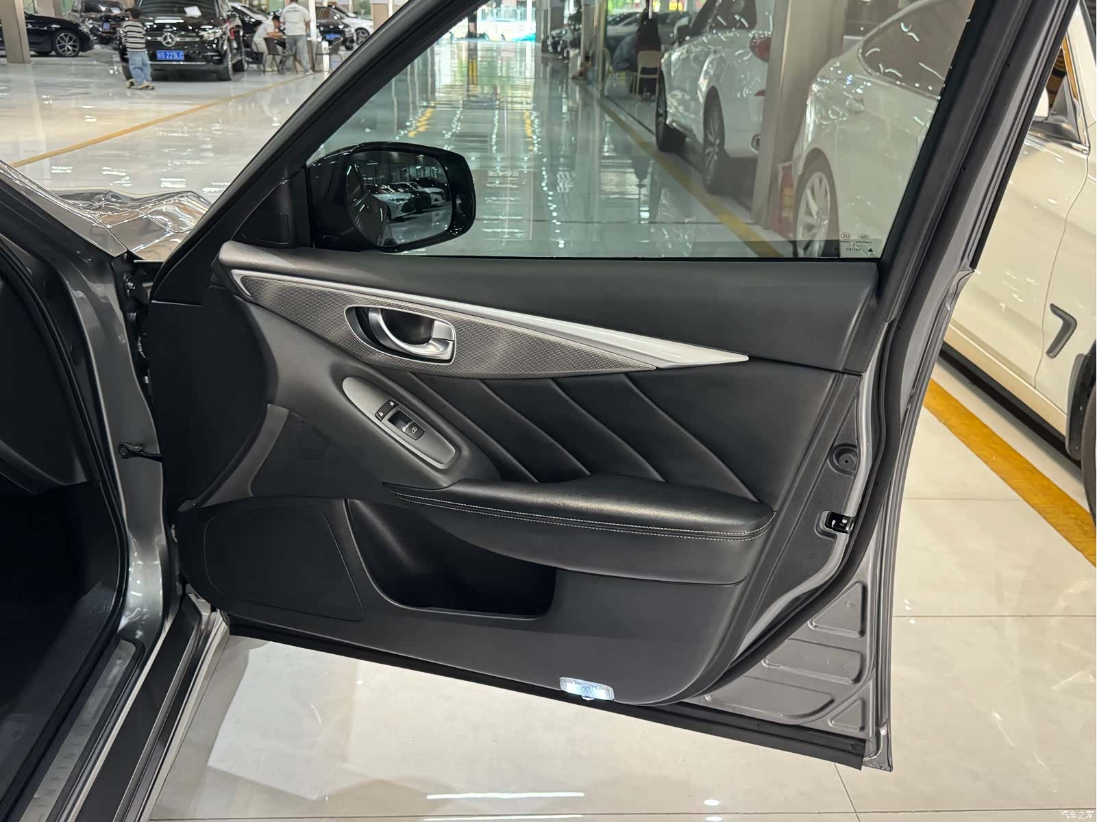 Infiniti Q50L, 2017 24