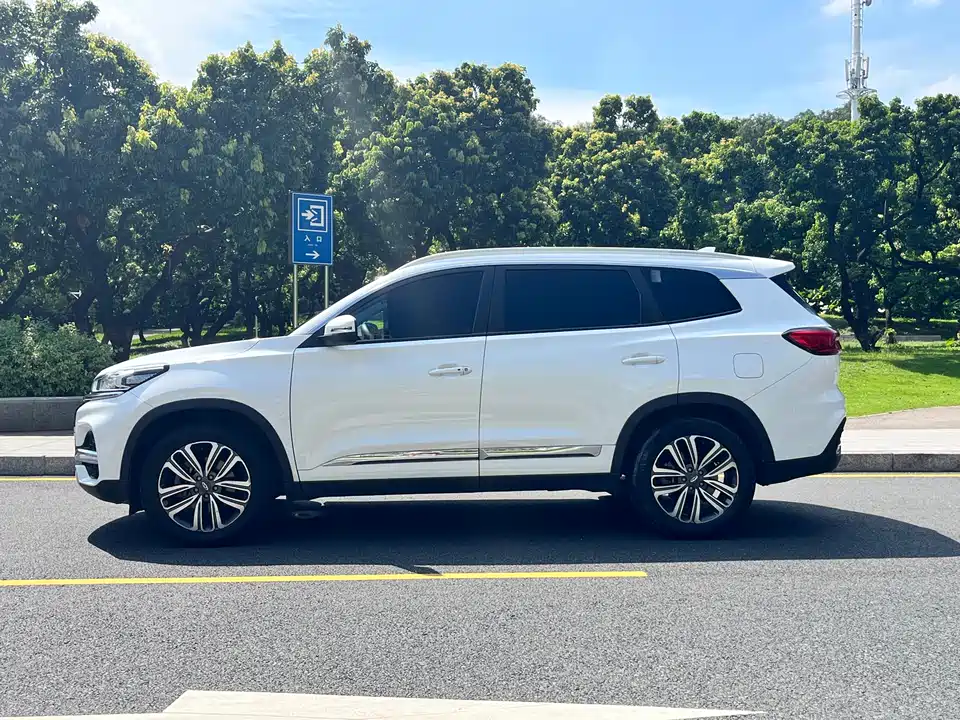 Chery Tiggo 8