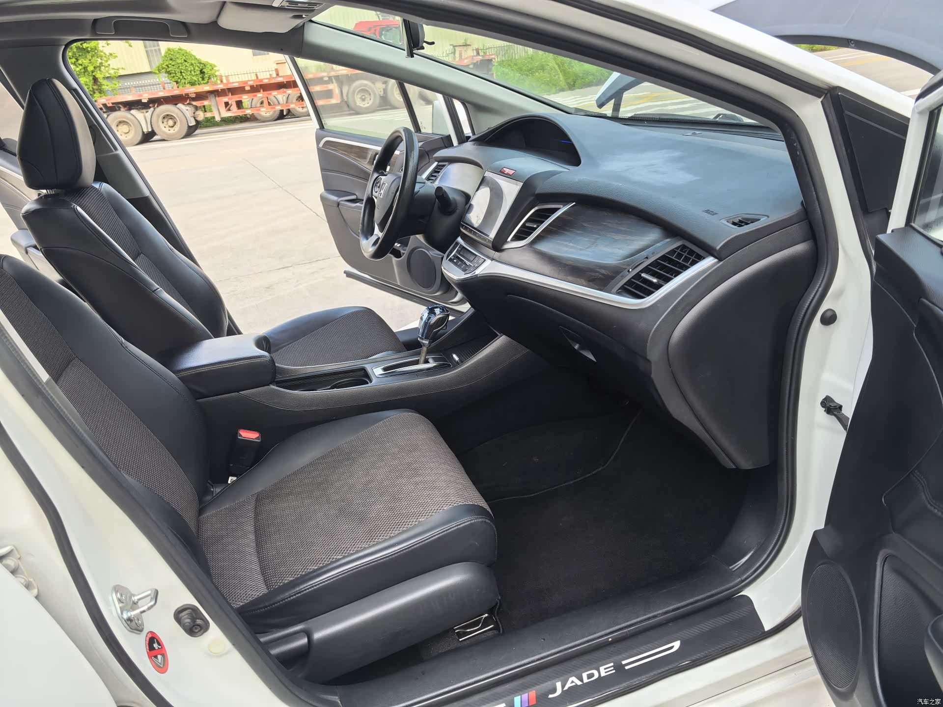 Honda Jade, 2018 15