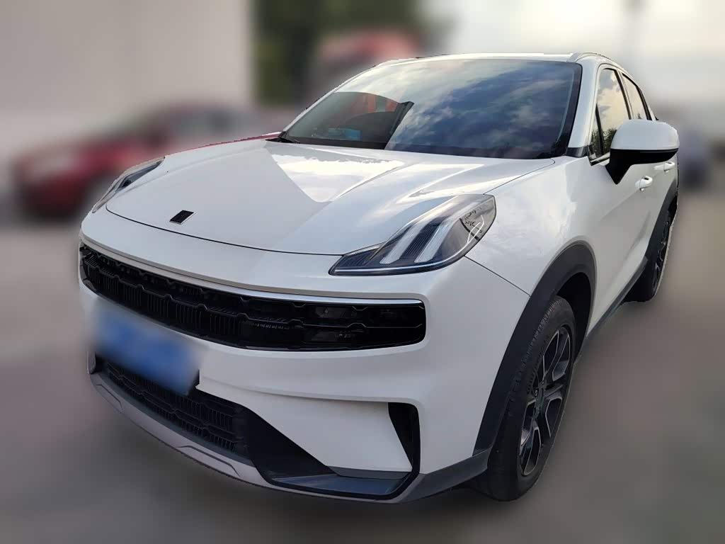 Lynk & Co 06
