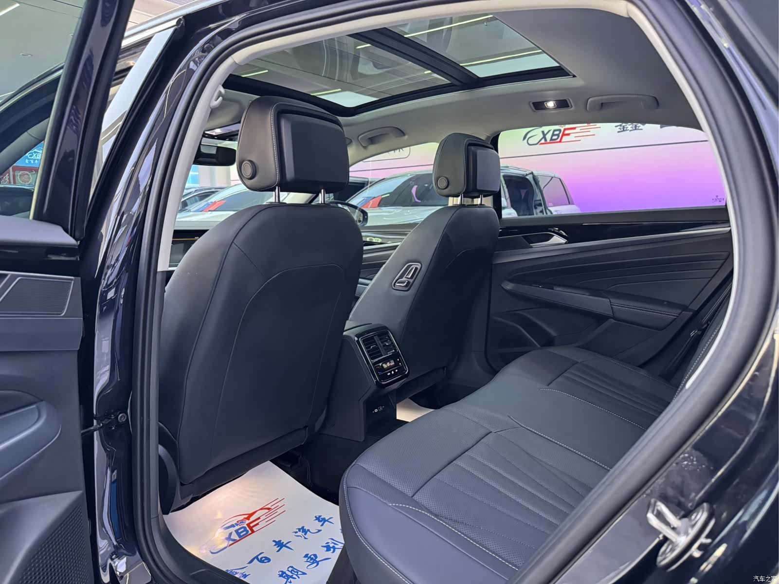 Volkswagen Passat, 2025 7