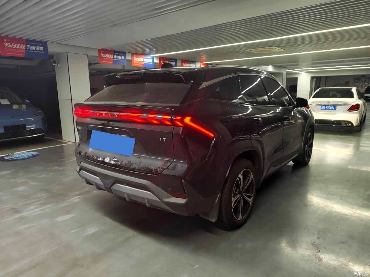 Geely Galaxy L7, 2024 13