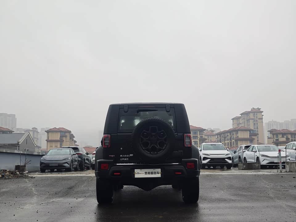 Beijing BJ40