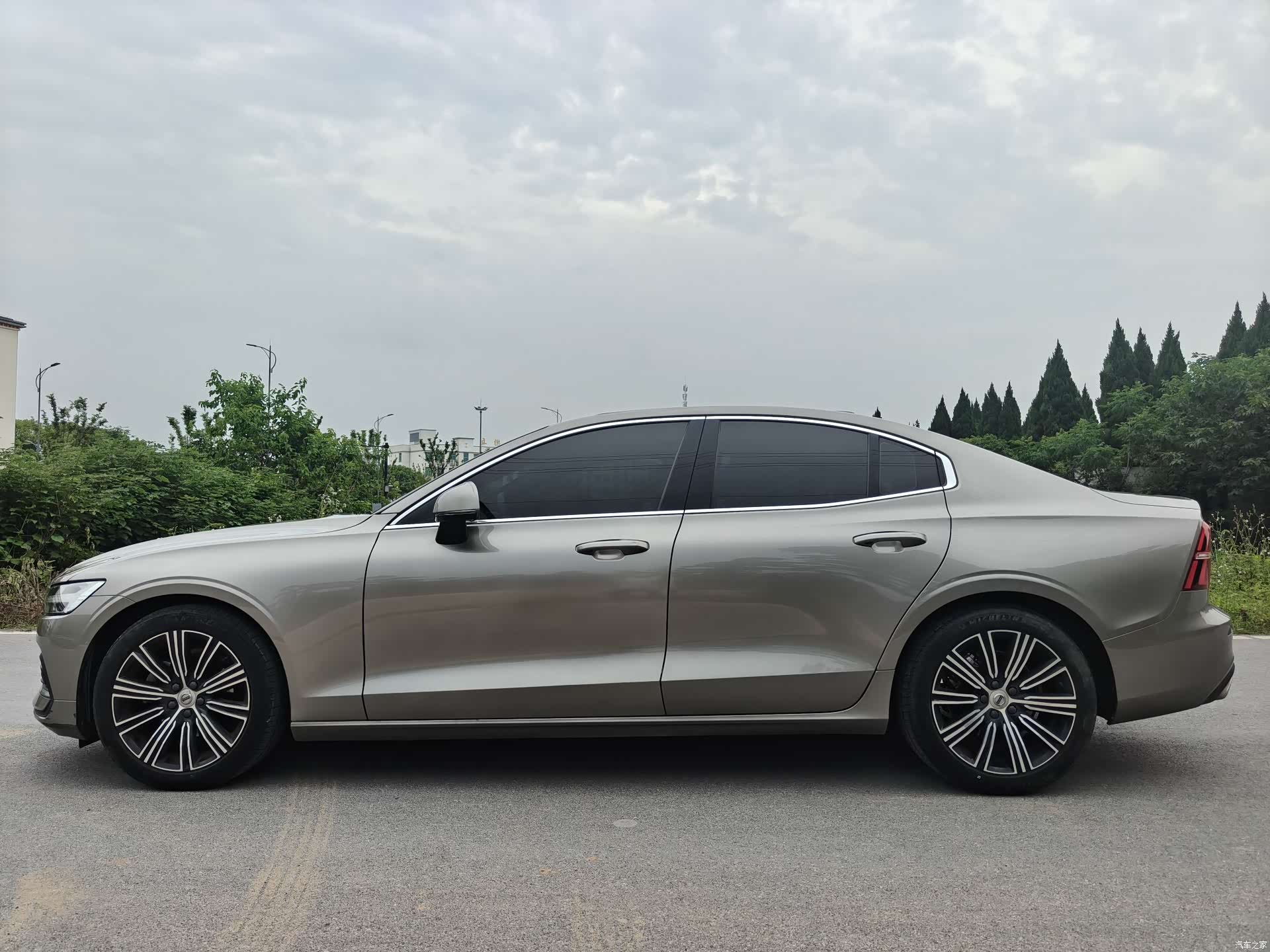 Volvo S60, 2022 3