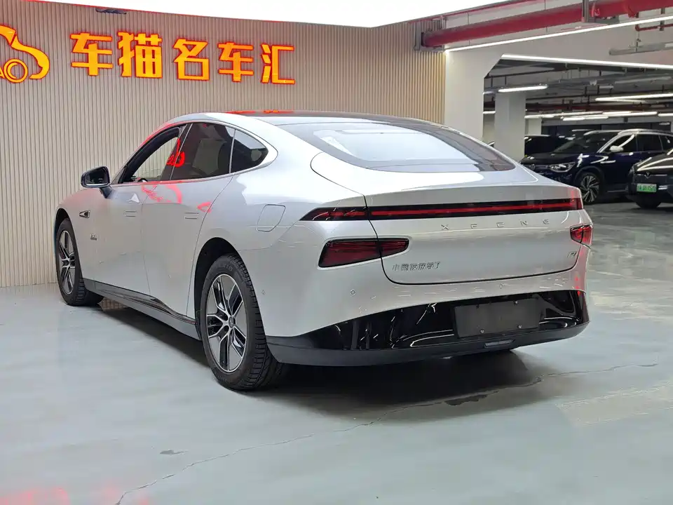 XPENG P7