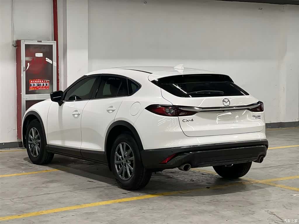 Mazda CX-4, 2022 4