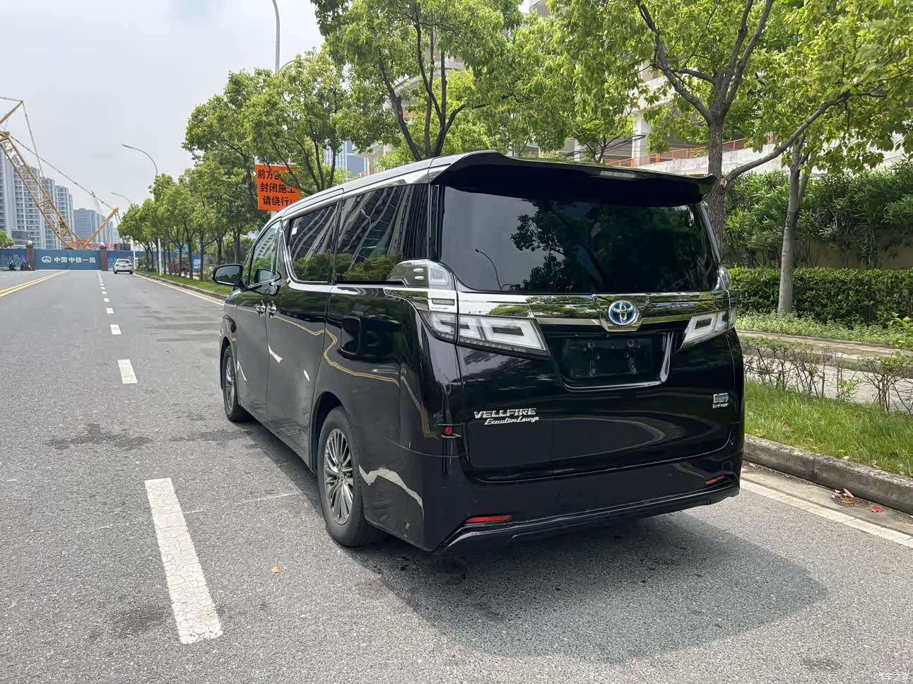 Toyota Vellfire, 2019 6
