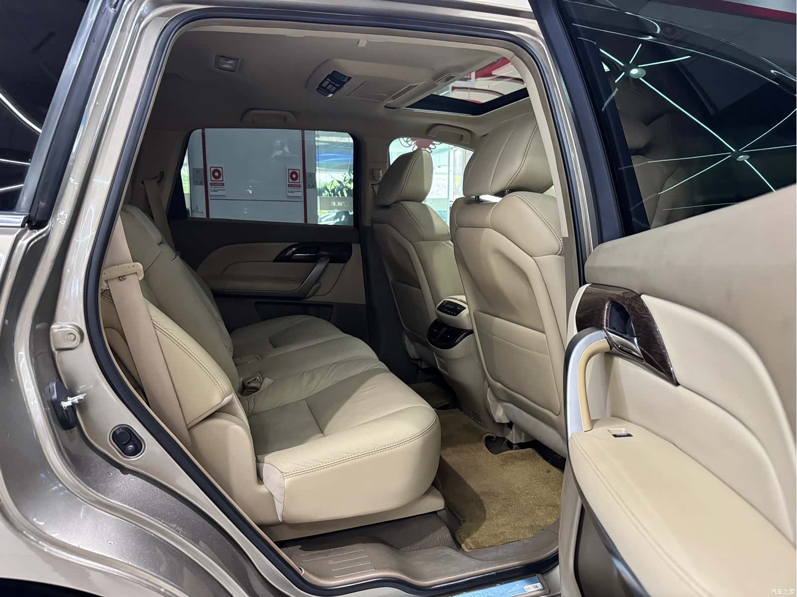 Acura MDX, 2011 7